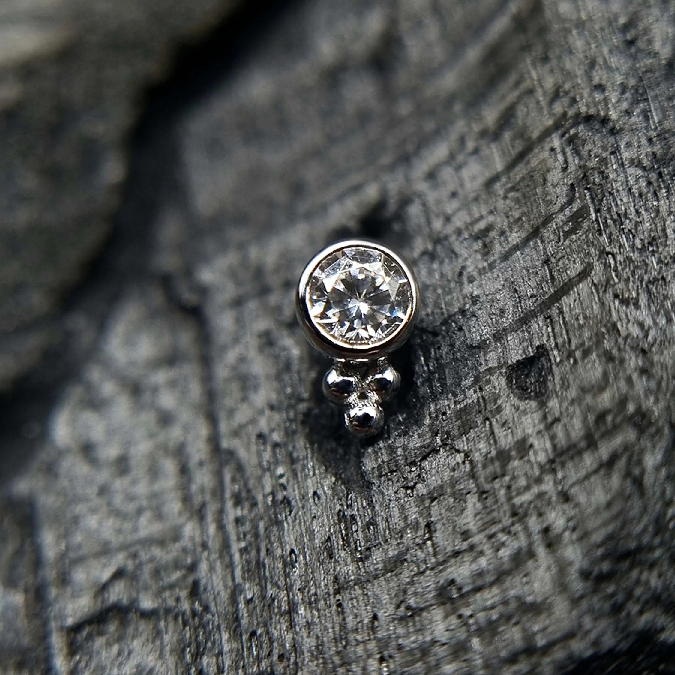 Alisea 1 White Gold push pin top